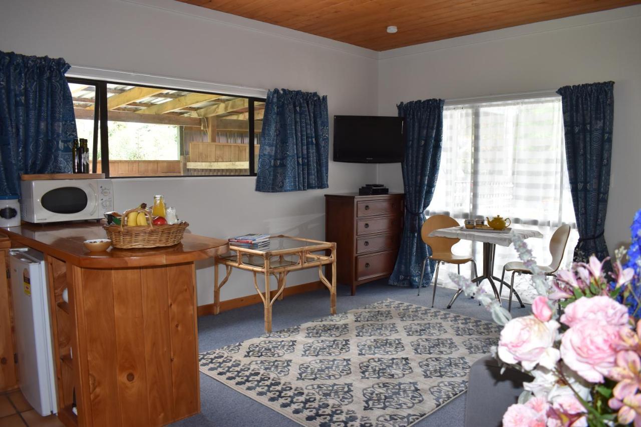 Bed and Breakfast Olivista Masterton Esterno foto